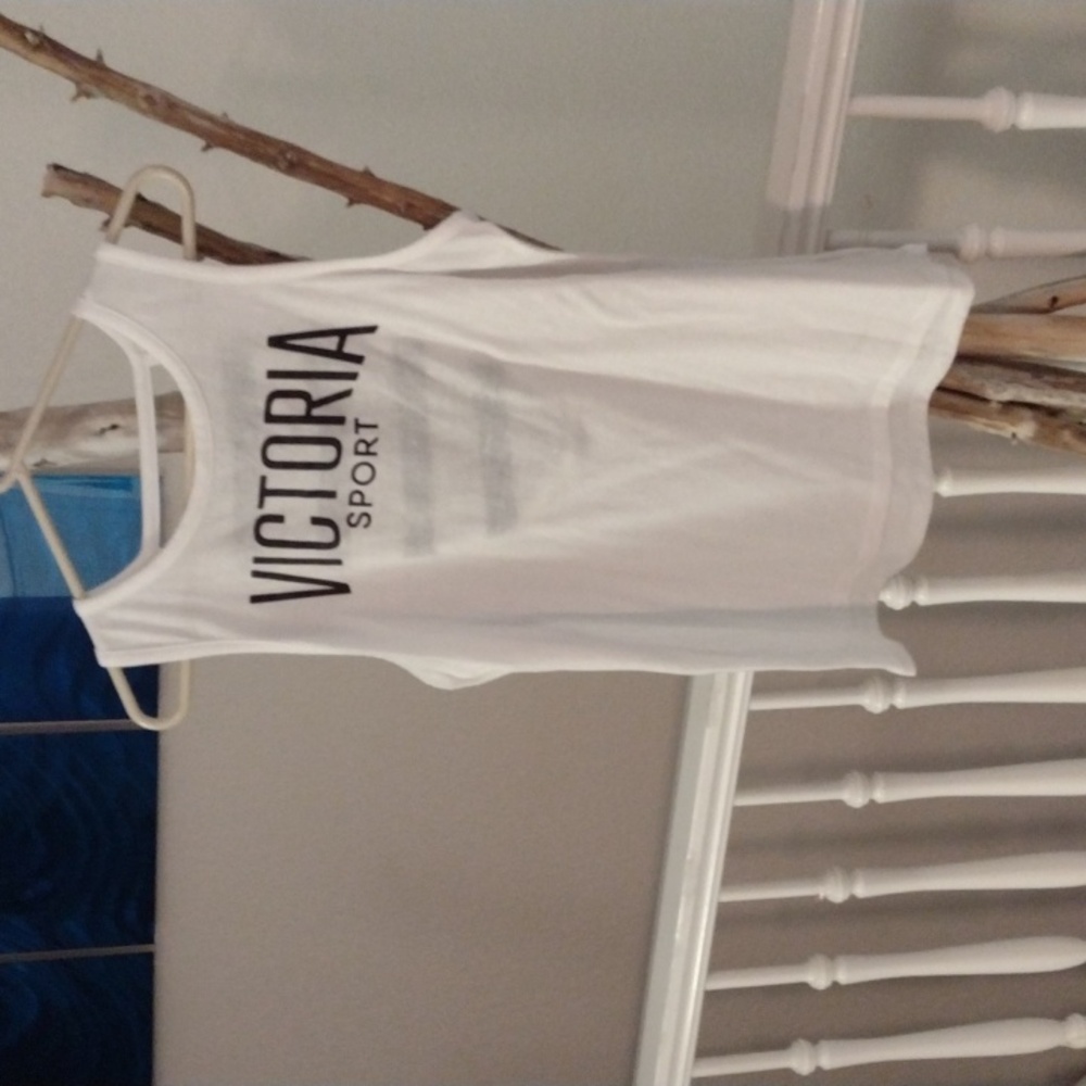 women's sport Victoria secret's top L
